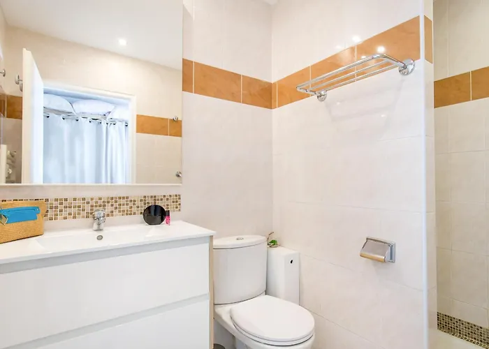 Climatise Pour 3, Face Est, A 50m Et Proche Commerces - Fr-1-466a-23 Διαμέρισμα *