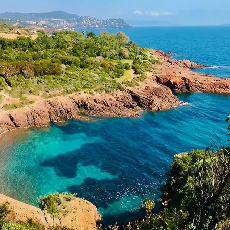 Climatise Pour 3, Face Est, A 50m Et Proche Commerces - Fr-1-466a-23 Appartement Saint-Raphaël