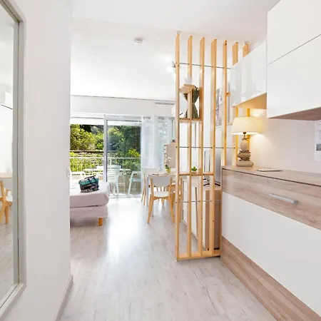 Climatise Pour 3, Face Est, A 50m Et Proche Commerces - Fr-1-466a-23 Lejlighed Saint-Raphaël