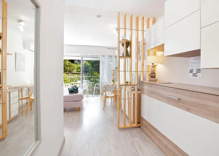 Climatisé Pour 3, Face Est, à 50m Et Proche Commerces - Fr-1-466a-23 Apartamento