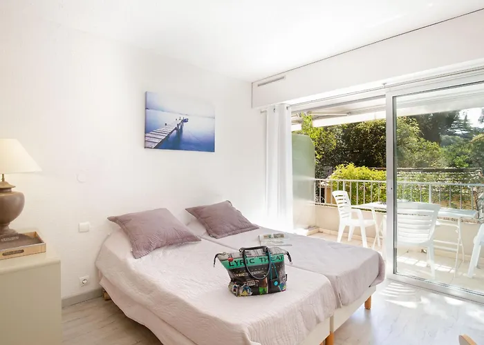 Climatise Pour 3, Face Est, A 50m Et Proche Commerces - Fr-1-466a-23 Saint-Raphaël